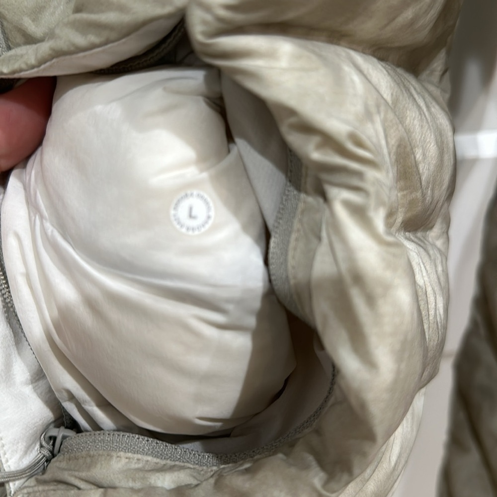 lululemon athletica Beige Tie-Dye Puffer Jacket No Wear Excellent condition - Picture 8 of 10
